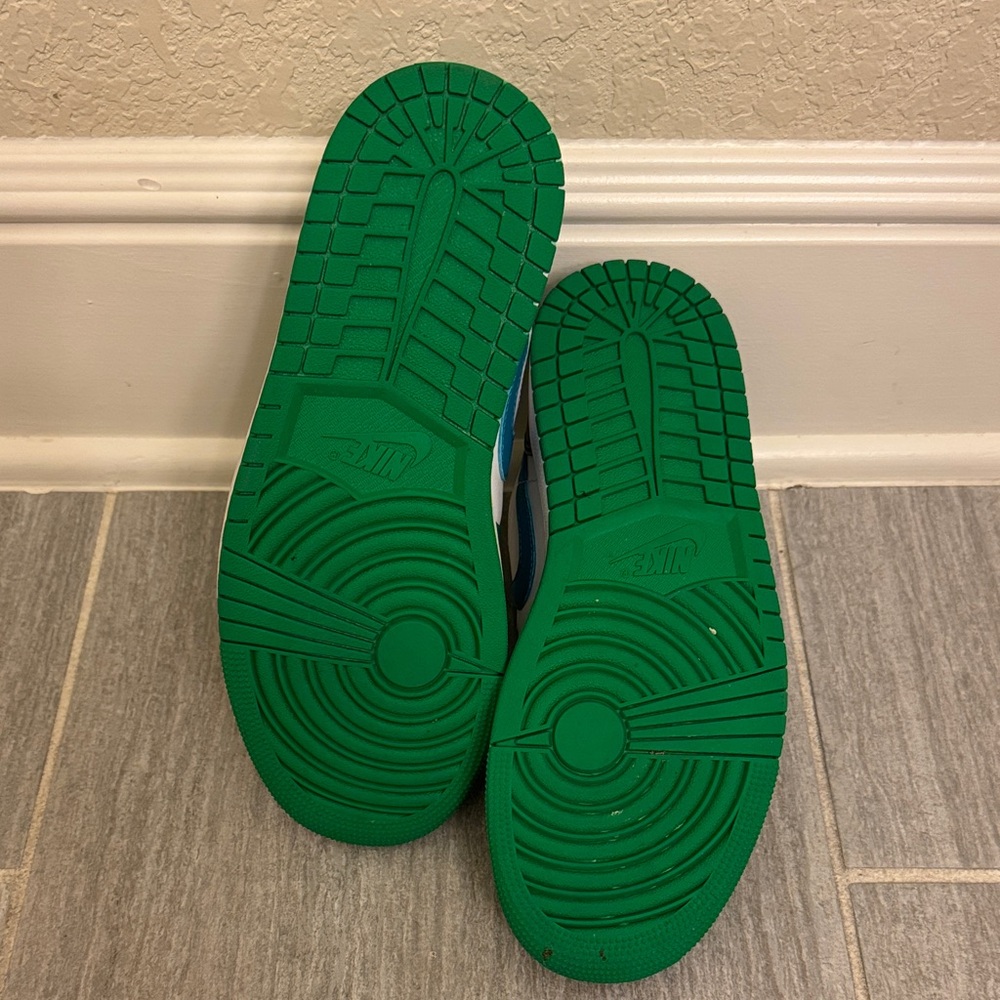 Nike Air Jordan Lucky Green aqua tone - Picture 3 of 6